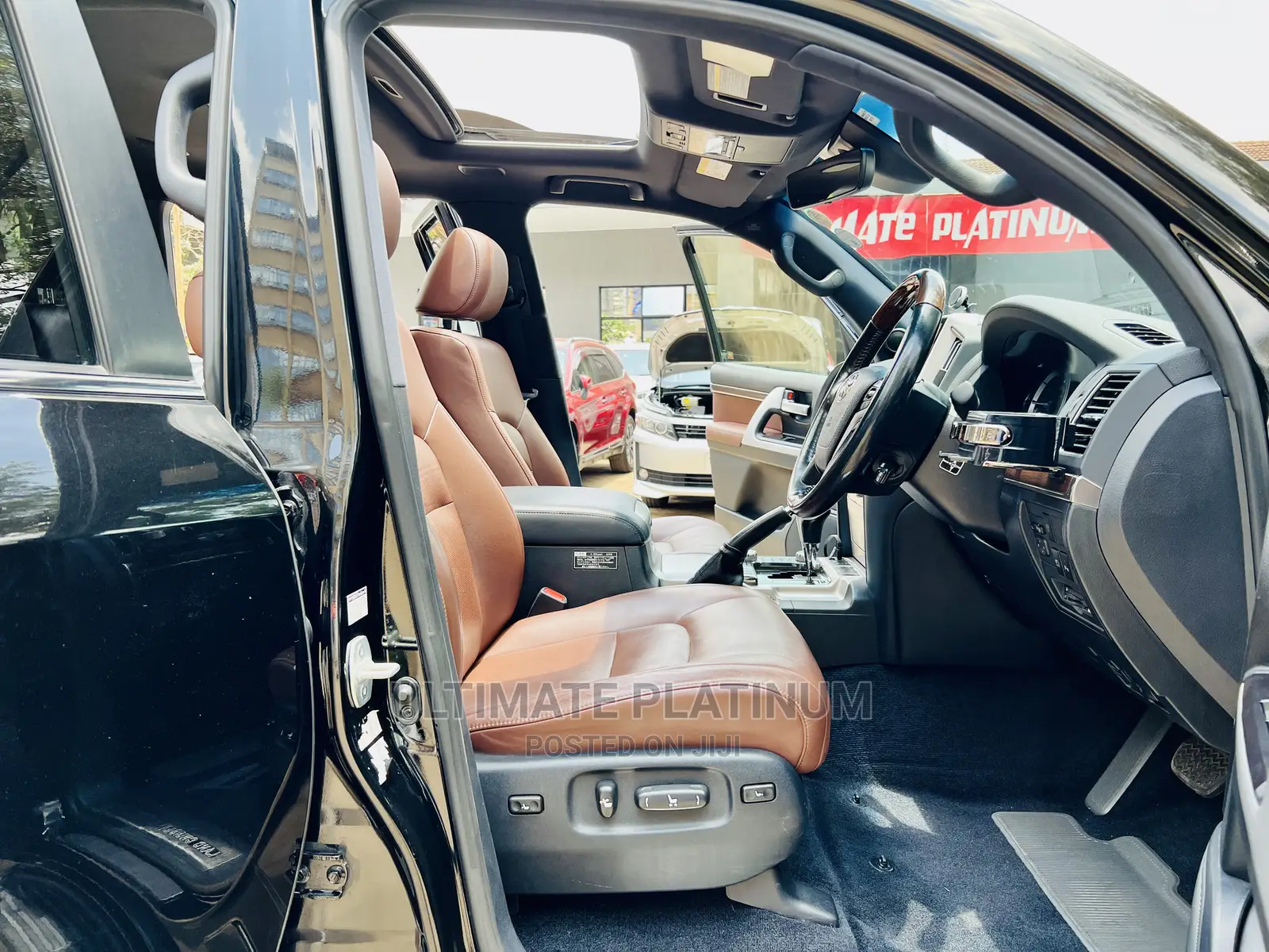 Toyota Land Cruiser 4.6 V8 ZX 2019 Black