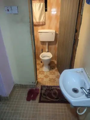 3bdrm Bungalow in Kayole Junction for sale