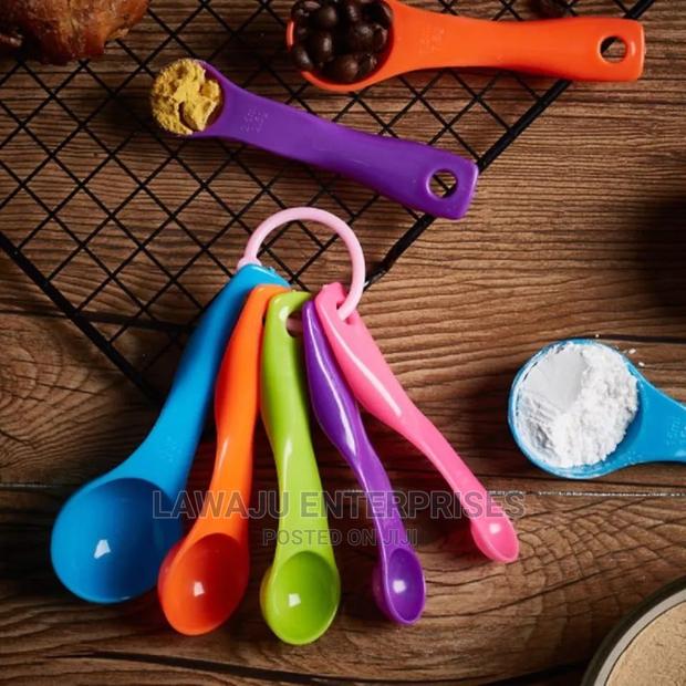 Measuring Spoons - main view