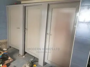 Aluminium and Board Partitioning for Public Toilets
