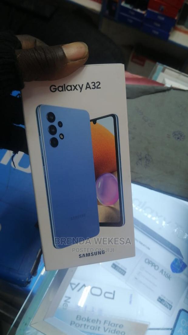 New Samsung Galaxy M33 5G 128 GB Green - thumbnail 5