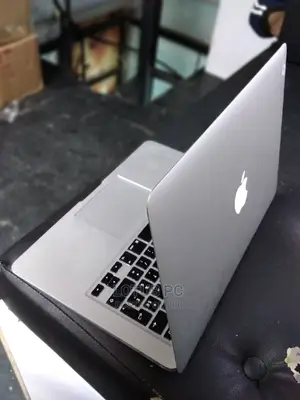 Laptop Apple MacBook 2017 8GB Intel Core I5 SSD 256GB
