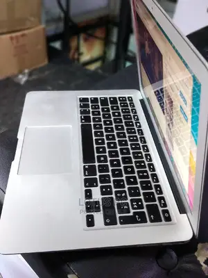 Laptop Apple MacBook 2017 8GB Intel Core I5 SSD 256GB