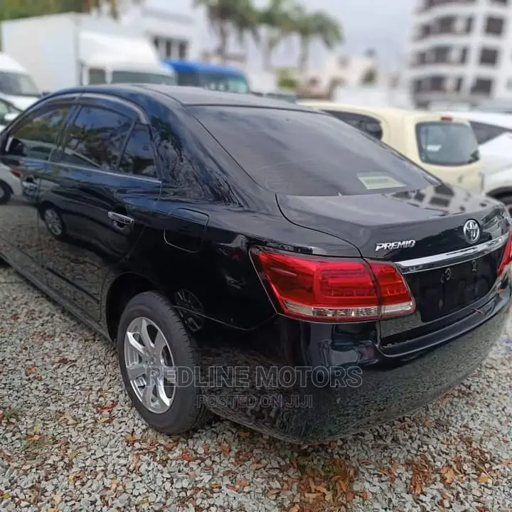 Toyota Premio 2017 Black