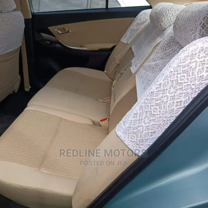 Toyota Premio 1.8 AWD 2017 Green