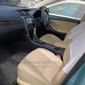 Toyota Premio 1.8 AWD 2017 Green