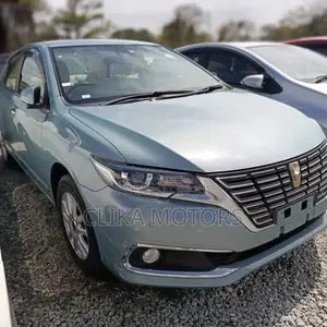 Toyota Premio 1.8 AWD 2017 Green