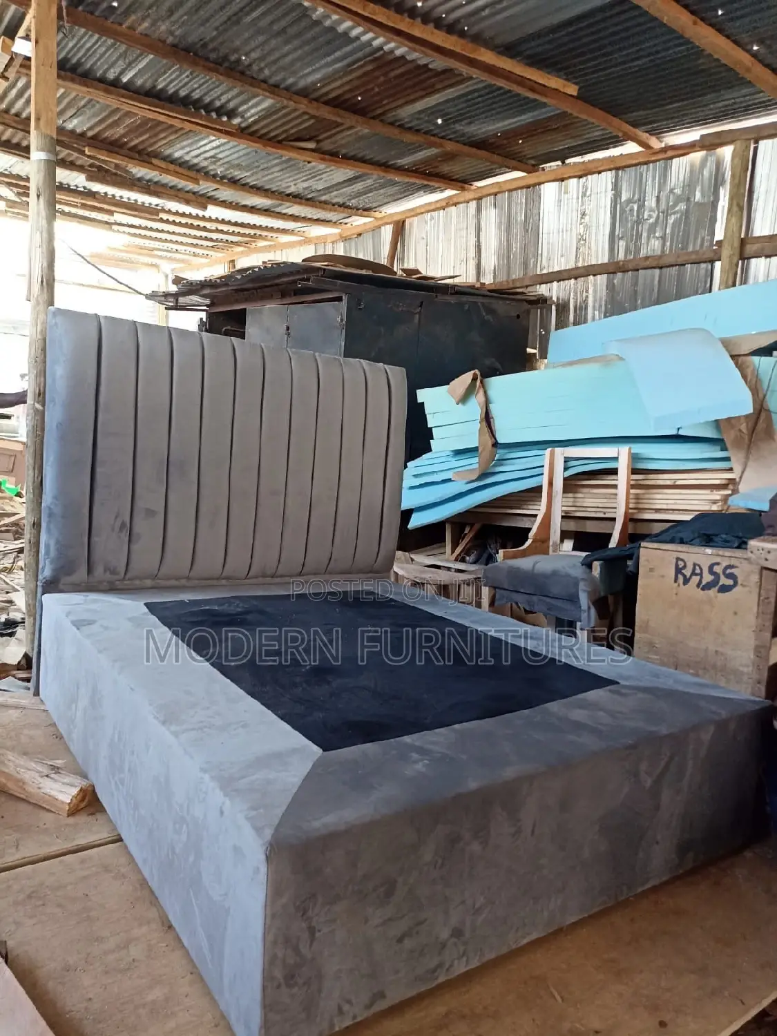 5/6 Fabric Bed