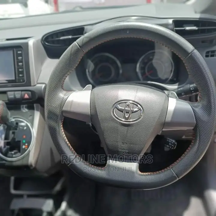 Toyota Wish 2016 Red