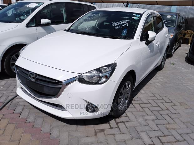 Mazda Demio 2016 White - thumbnail 4