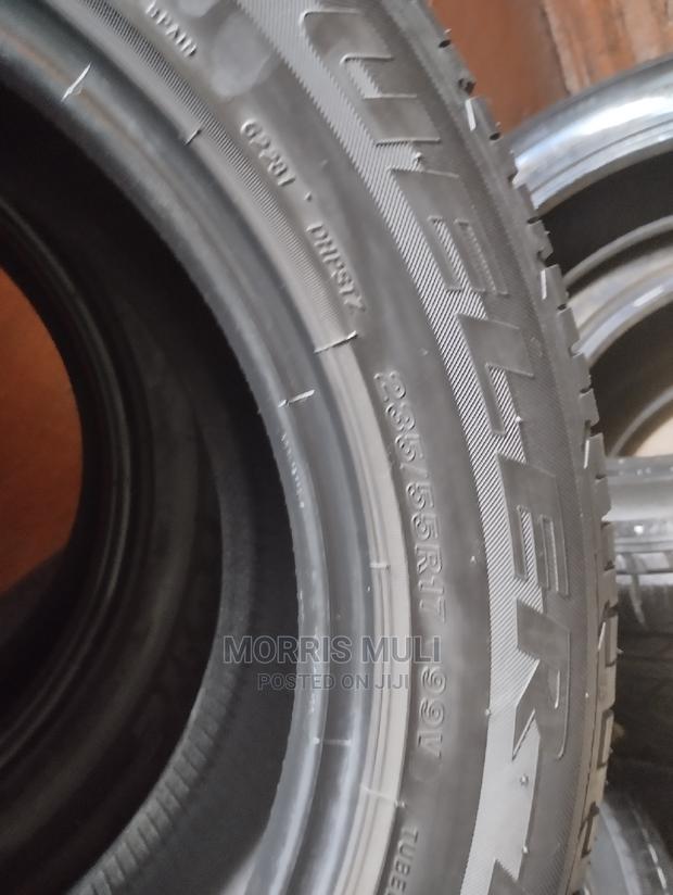 235/55r17 Bridgestone.