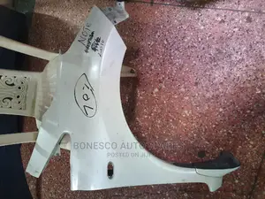 Nissan Note 2013 Front Fenders / Wing