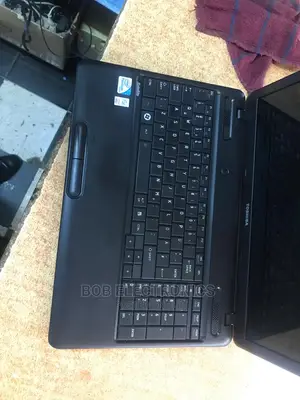 Laptop Toshiba Tecra Z40 3GB Intel Pentium HDD 32GB