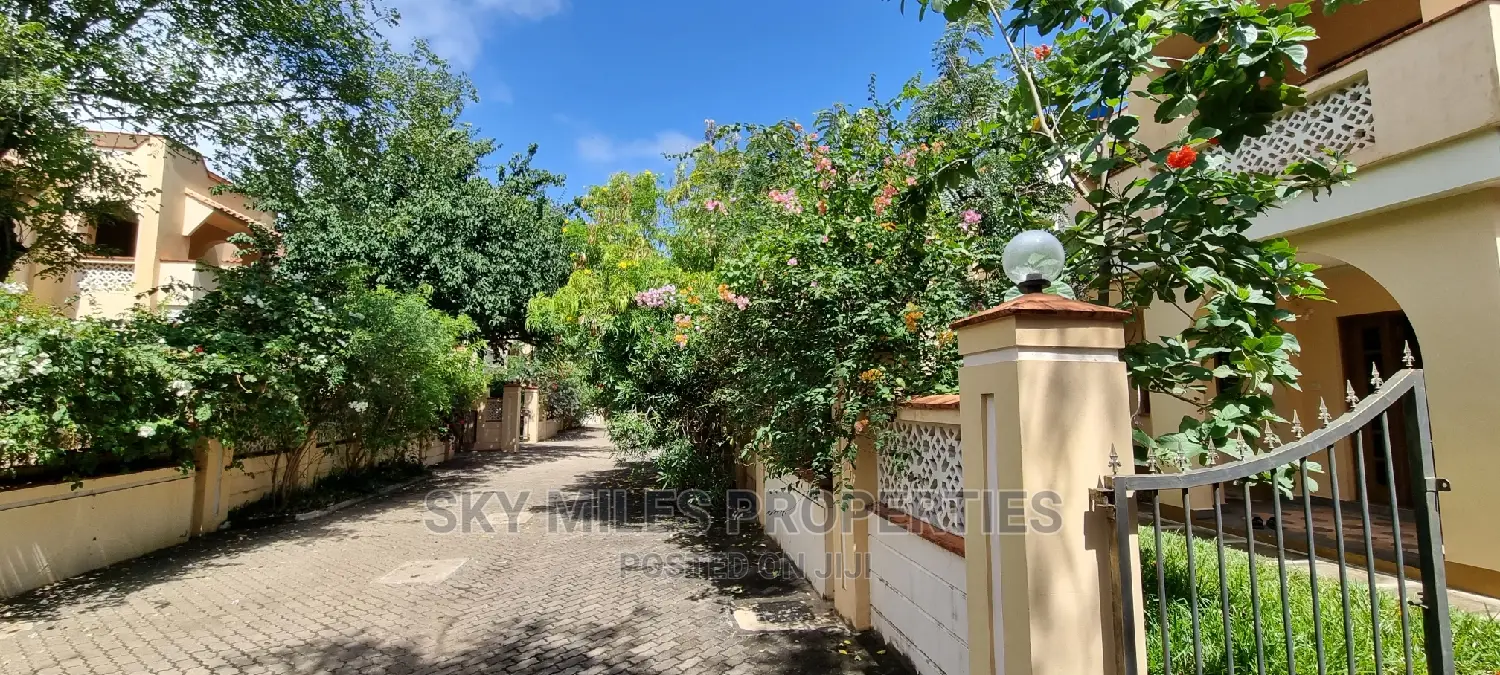 Estate on Sale Located at Serena the Ocean