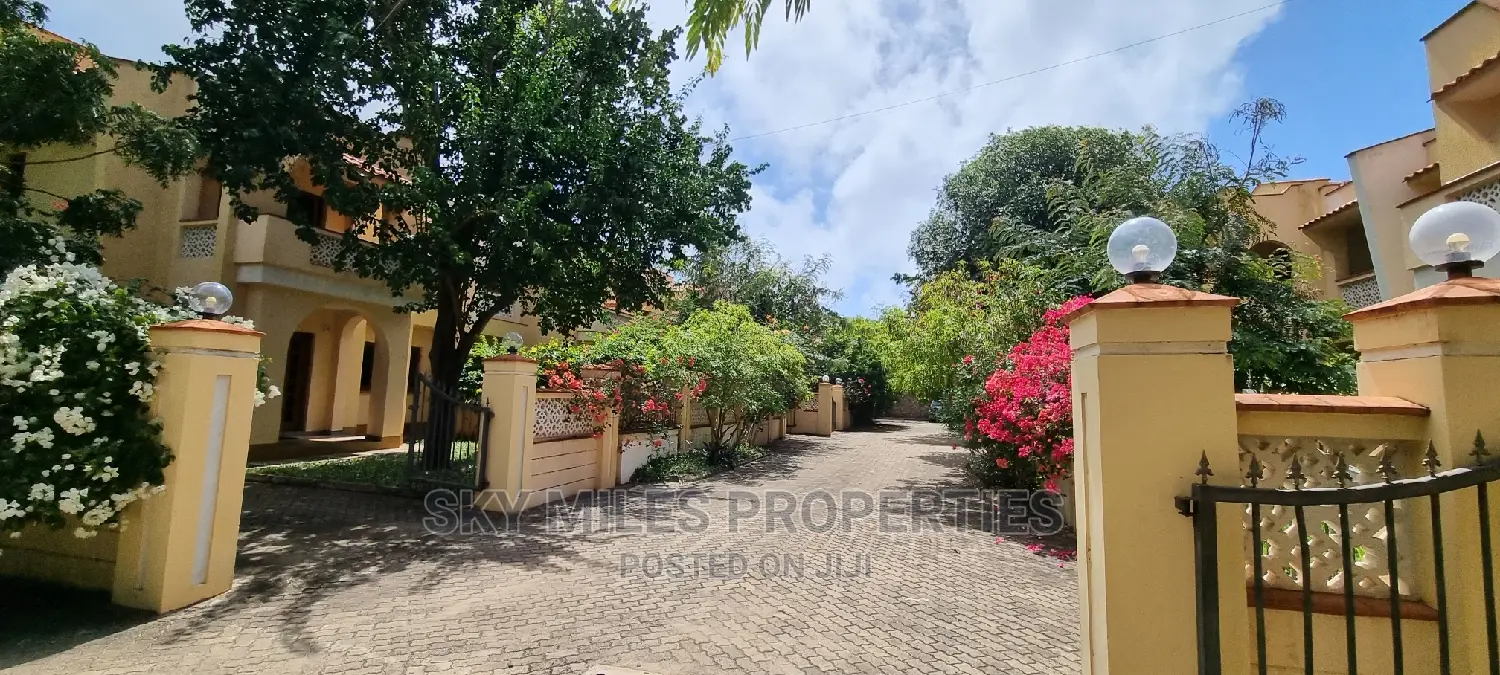 Estate on Sale Located at Serena the Ocean
