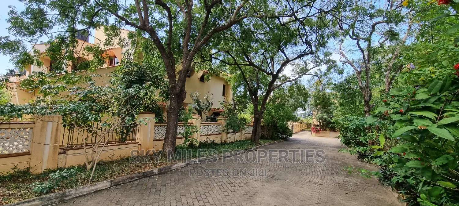 Estate on Sale Located at Serena the Ocean