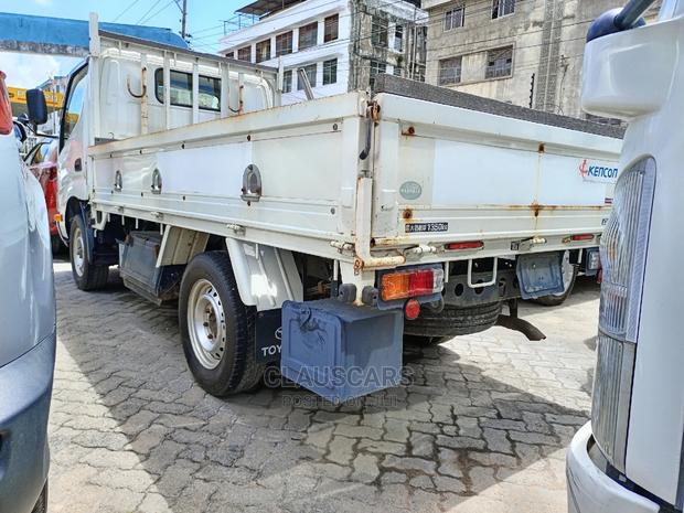 Toyota Dyna 4wd - thumbnail 9