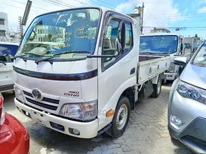 Toyota Dyna 4wd