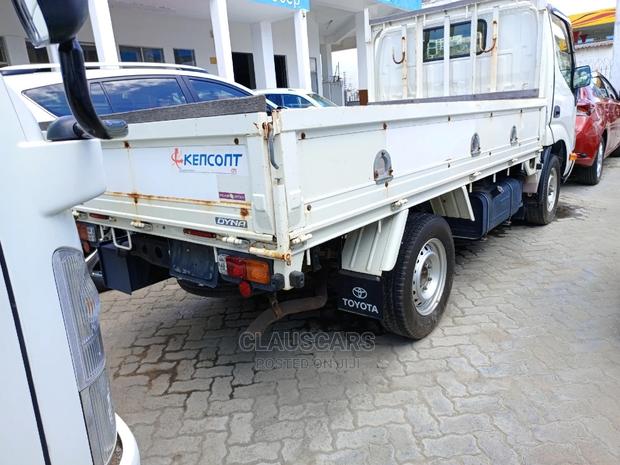 Toyota Dyna 4wd - thumbnail 5