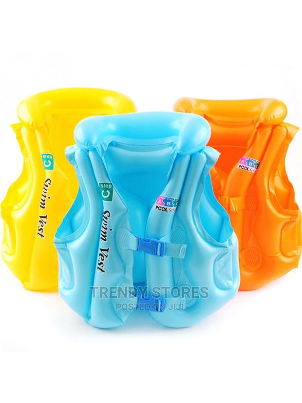 Swimming Jacket/Inflatable Vest - thumbnail 2