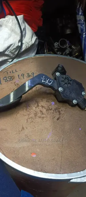 Mazda 7 Throttle Pedal Accelerator