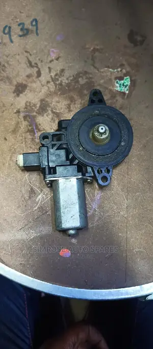 Mazda Demio Wider Motor