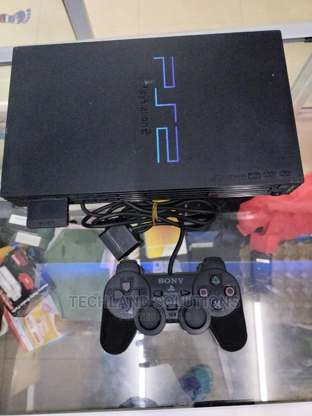 Chipped Playstation 2 - thumbnail 3