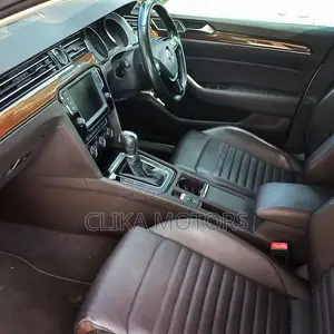 Volkswagen Passat 2016 Gray