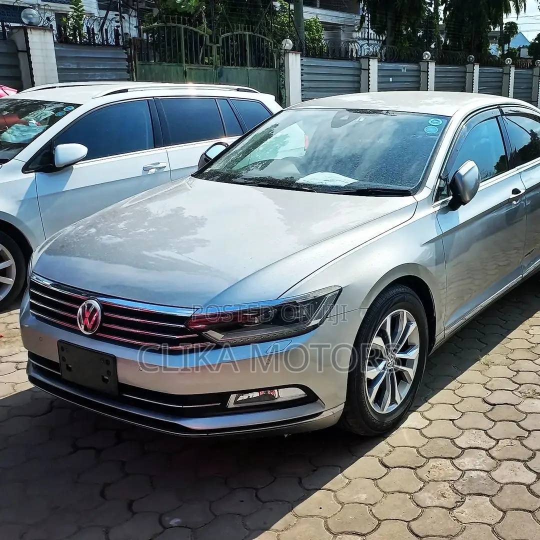 Volkswagen Passat 2016 Gray