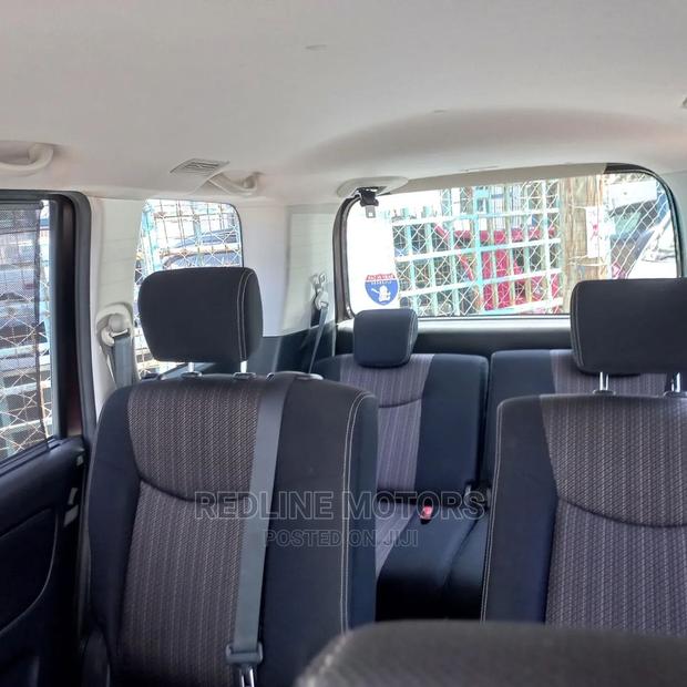 Nissan Serena 2017 Brown - thumbnail 2