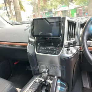 Toyota Land Cruiser Prado 2016 Off White