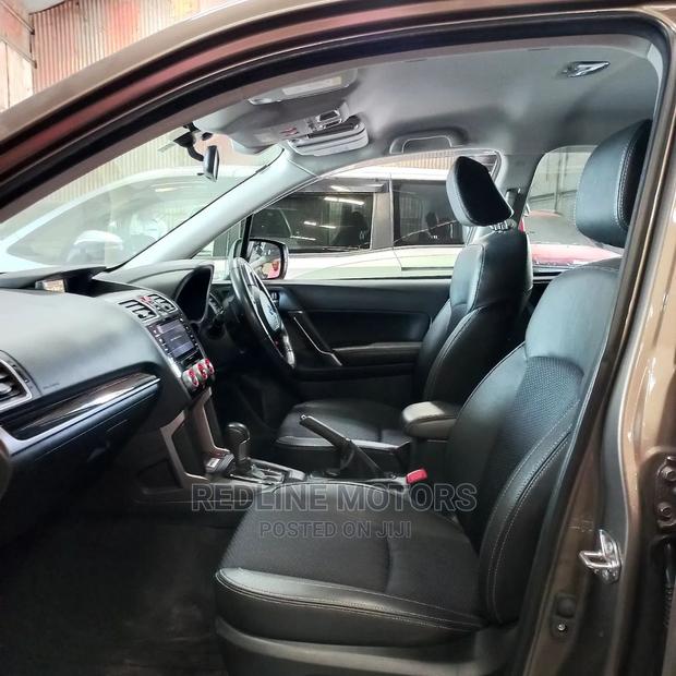 Subaru Forester 2016 Gray - thumbnail 4