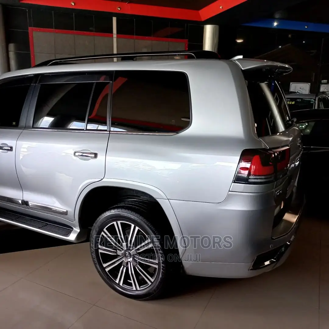 Toyota Land Cruiser Prado 2016 Silver