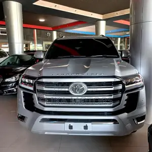 Toyota Land Cruiser Prado 2016 Silver