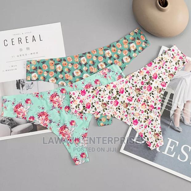 Flower Print Low Waist Thong (Pack of 3) - thumbnail 2