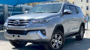 Toyota Fortuner 2016 Silver