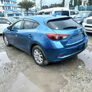 Mazda Axela 2017 Blue