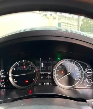Lexus LX 570 AWD 2018 White