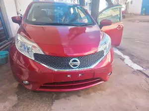 Nissan Note 2015 Red