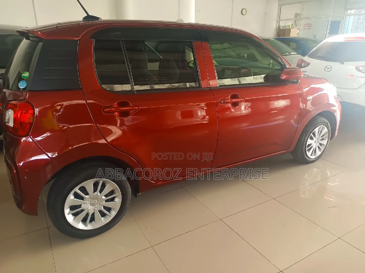 Toyota Passo 1.0 AWD 2017 Red