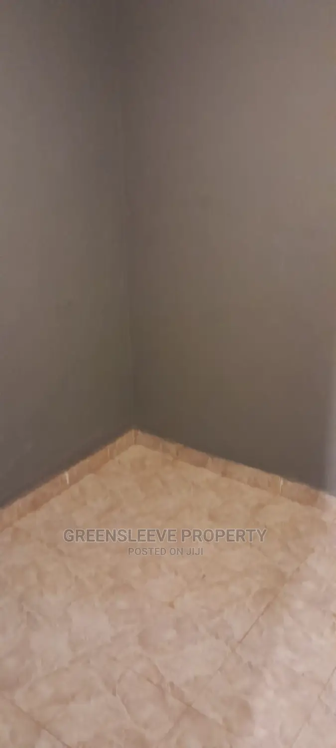6bdrm Townhouse / Terrace in Bongain, Karen for rent