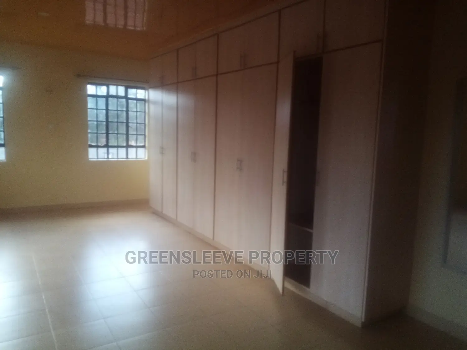 6bdrm Townhouse / Terrace in Bongain, Karen for rent