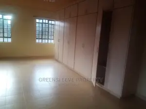 6bdrm Townhouse / Terrace in Bongain, Karen for rent