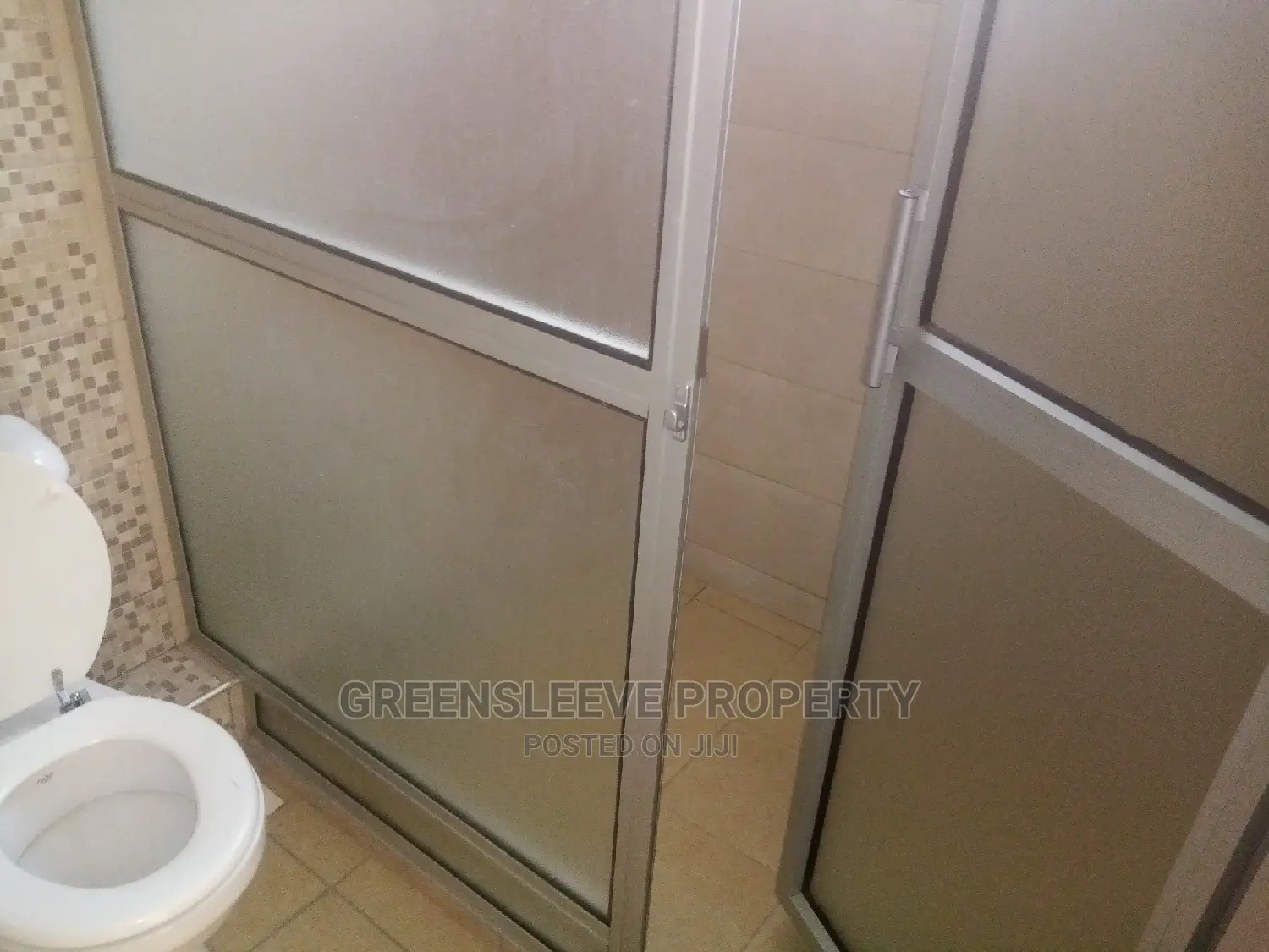 6bdrm Townhouse / Terrace in Bongain, Karen for rent