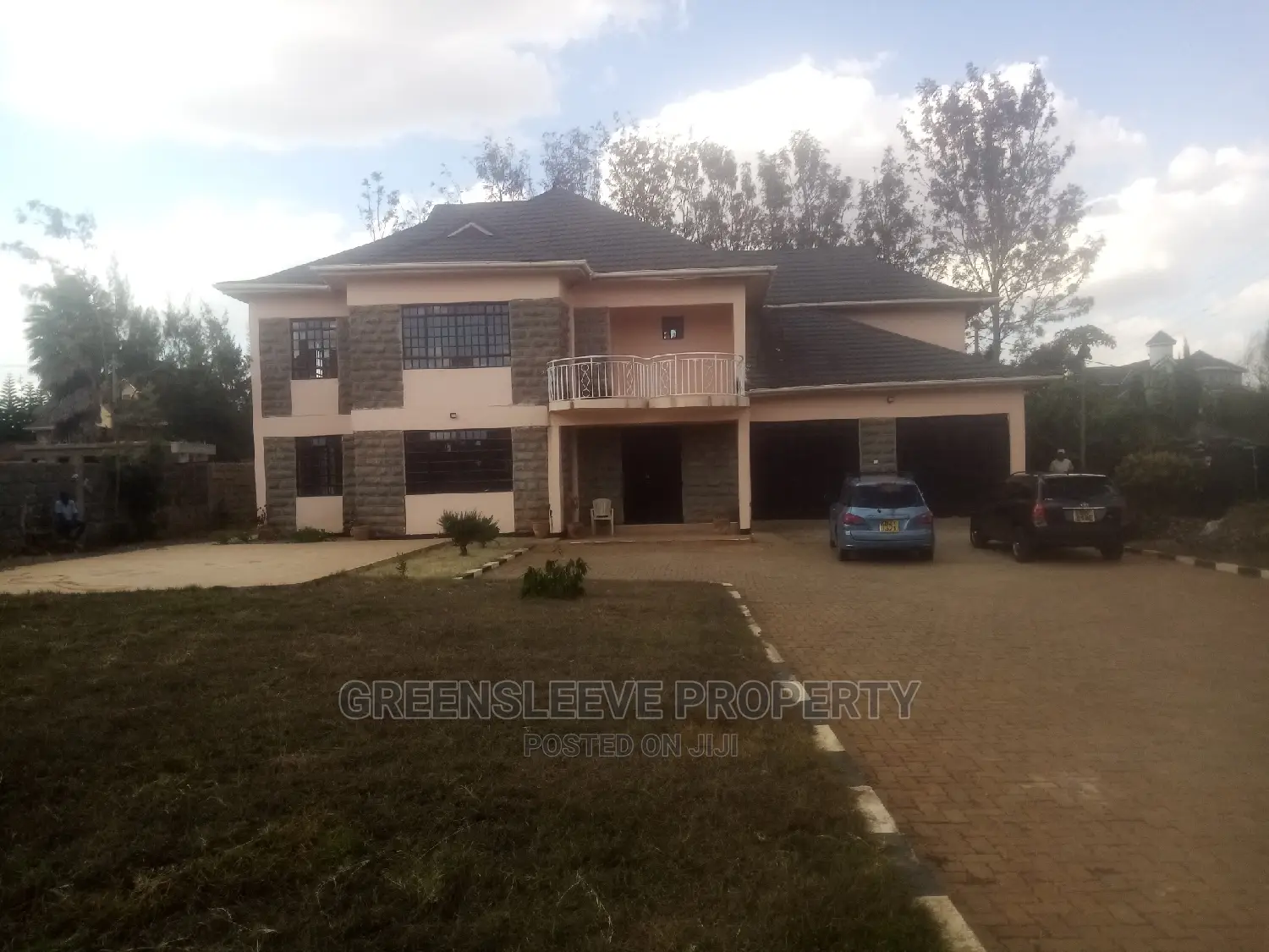 6bdrm Townhouse / Terrace in Bongain, Karen for rent