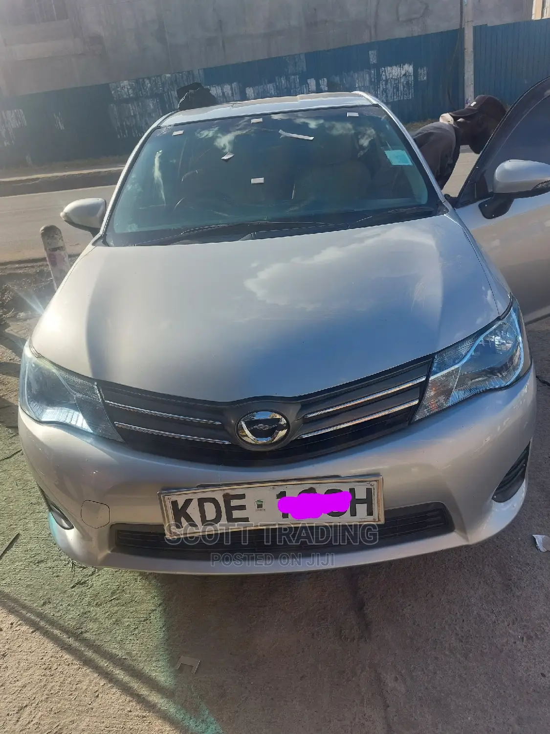 Toyota Fielder 2015 Front Windscreen