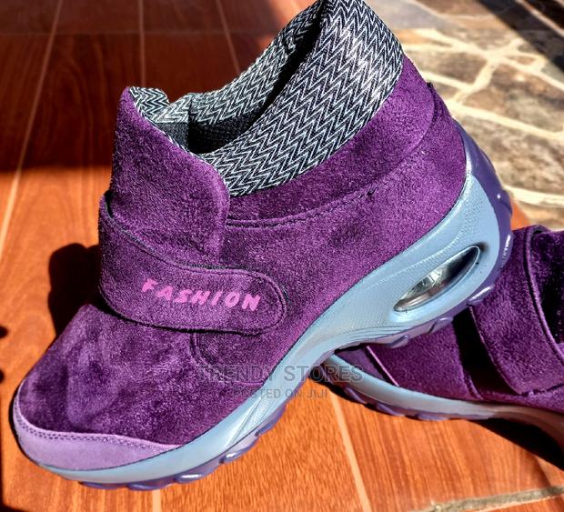 Sneakers - Size 38 - thumbnail 2