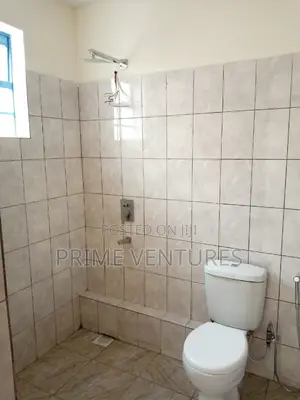 3bdrm Maisonette in Donholm for rent