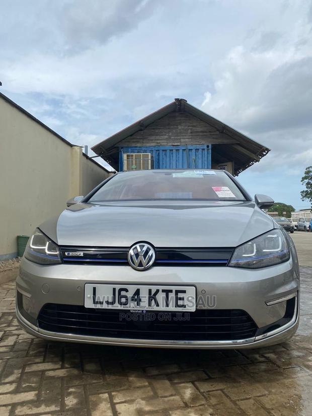 Volkswagen Golf 2016 Gray