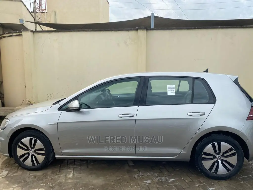 Volkswagen Golf 2016 Gray
